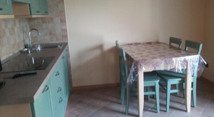 Casa Vacanze Chez Sapin فينيس الغرفة الصورة